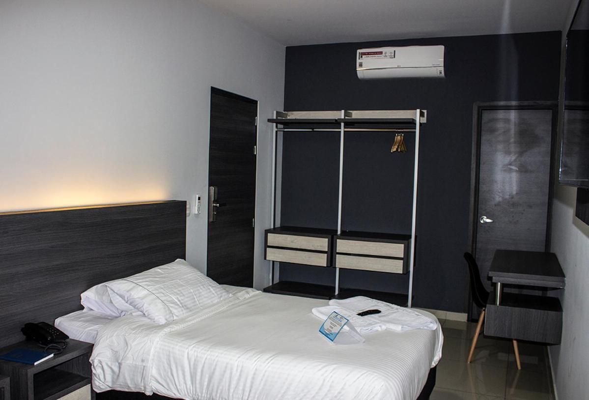 Hotel Doral Inn Ibagué エクステリア 写真